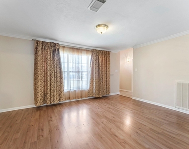 7527 Dearborn Street - Photo Thumbnail 21
