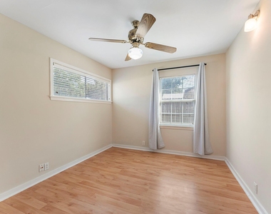 7527 Dearborn Street - Photo Thumbnail 37