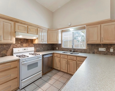 7527 Dearborn Street - Photo Thumbnail 8