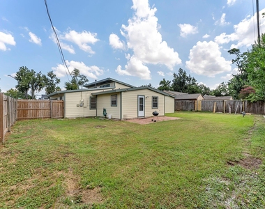 7527 Dearborn Street - Photo Thumbnail 40