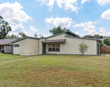 7527 Dearborn Street - Photo Thumbnail 1