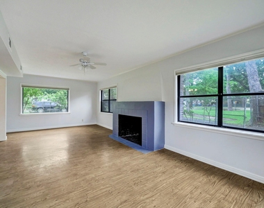 3309 Lawrence Street - Photo Thumbnail 3