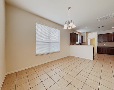 910 Doubletree Glen Drive - Photo Thumbnail 4