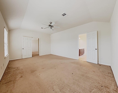 910 Doubletree Glen Drive - Photo Thumbnail 7