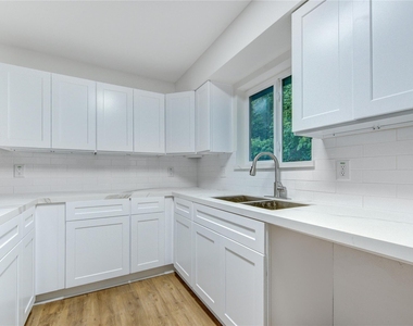 12802 Murr Way - Photo Thumbnail 23
