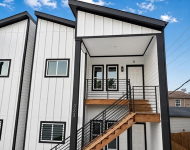333 Delaware Street - Photo Thumbnail 1