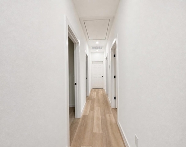 333 Delaware Street - Photo Thumbnail 13