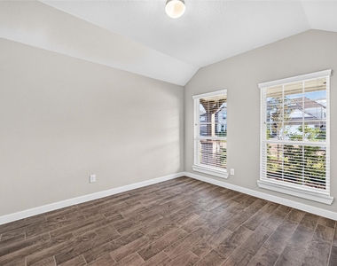 731 Orchard Vale Road - Photo Thumbnail 6