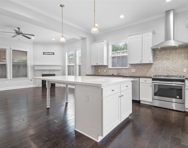 7705 Shannon Drive - Photo Thumbnail 1