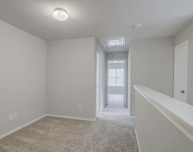 58 S Burberry Park Circle - Photo Thumbnail 18