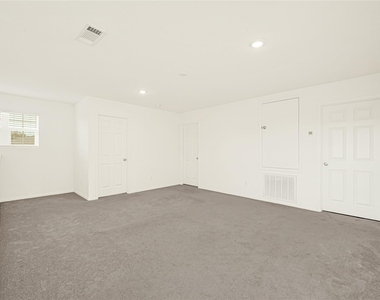 7327 Concorde Field Drive - Photo Thumbnail 16