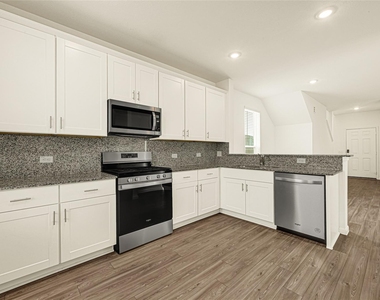 7327 Concorde Field Drive - Photo Thumbnail 12