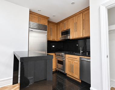 151 West 16th Street - Photo Thumbnail 3