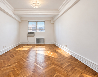 151 West 16th Street - Photo Thumbnail 1