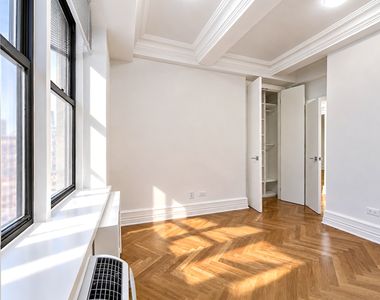 151 West 16th Street - Photo Thumbnail 7