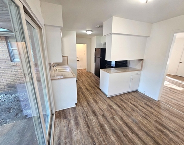 10007 Kittrell Street - Photo Thumbnail 6