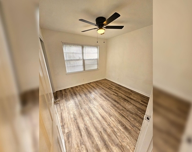 10007 Kittrell Street - Photo Thumbnail 12