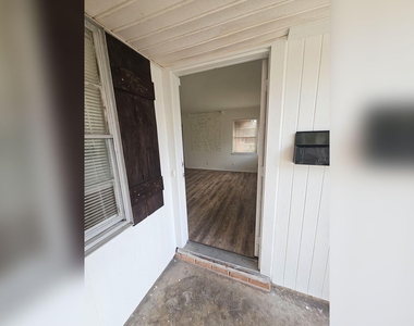 10007 Kittrell Street - Photo Thumbnail 2