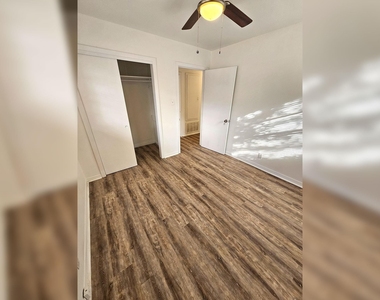 10007 Kittrell Street - Photo Thumbnail 10