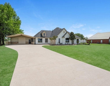 2310 Peters Road - Photo Thumbnail 3