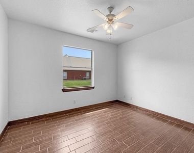 2310 Peters Road - Photo Thumbnail 28