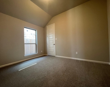 10626 Kingston Spring Drive - Photo Thumbnail 10