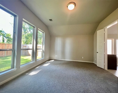 10626 Kingston Spring Drive - Photo Thumbnail 7