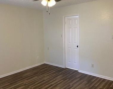 2300 Old Spanish Trail - Photo Thumbnail 11