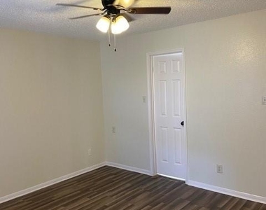 2300 Old Spanish Trail - Photo Thumbnail 12