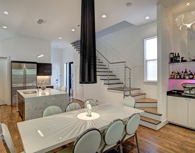 6017 San Felipe Street - Photo Thumbnail 9