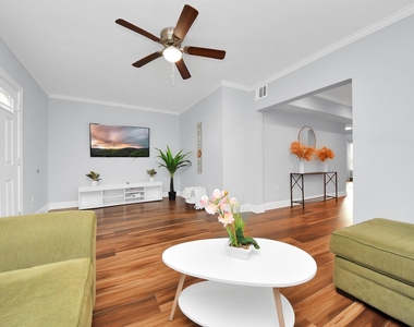 1508 Ridgewood Street - Photo Thumbnail 2