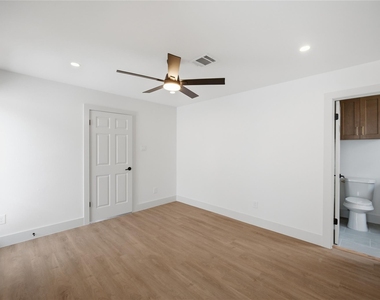 2606 Nantucket Drive - Photo Thumbnail 22