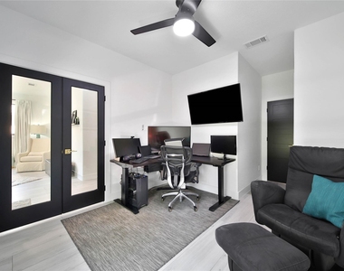 142 Pronghorn Place - Photo Thumbnail 27