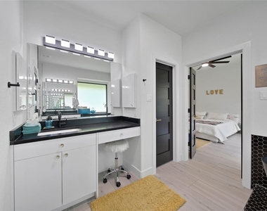 142 Pronghorn Place - Photo Thumbnail 23