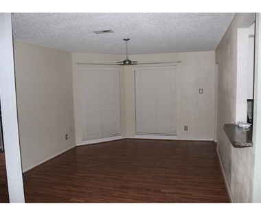 4219 Woodhampton Drive - Photo Thumbnail 5