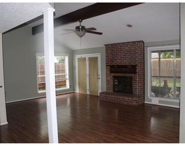 4219 Woodhampton Drive - Photo Thumbnail 11