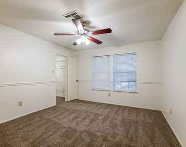 3018 Falling Brook Drive - Photo Thumbnail 10