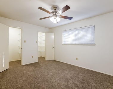 3018 Falling Brook Drive - Photo Thumbnail 8