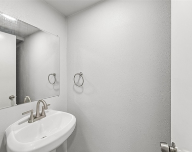 4114 Hill Oak Drive - Photo Thumbnail 8