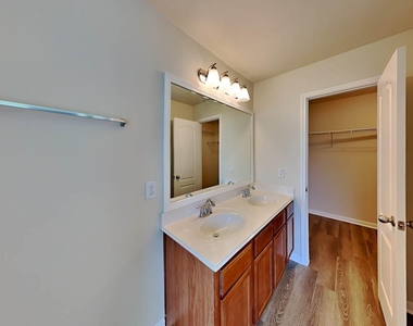 2615 Shearwater Bend Drive - Photo Thumbnail 11
