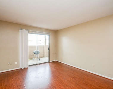 8519 Hearth Boulevard - Photo Thumbnail 13