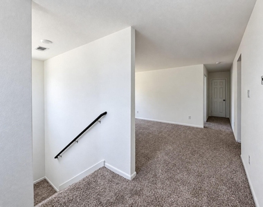11115 Beverley Park Street - Photo Thumbnail 10