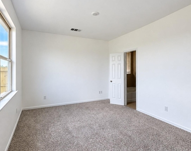 11115 Beverley Park Street - Photo Thumbnail 4