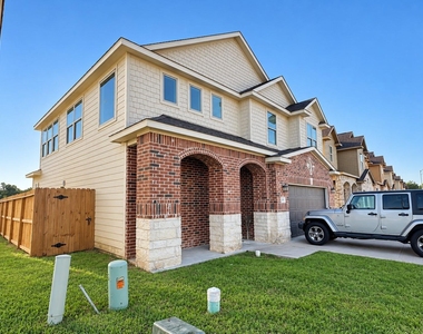 11115 Beverley Park Street - Photo Thumbnail 20