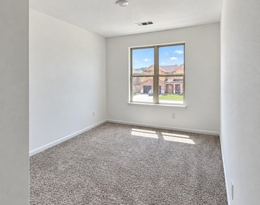 11115 Beverley Park Street - Photo Thumbnail 11