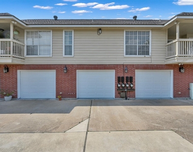 1141 Lovett Street - Photo Thumbnail 23