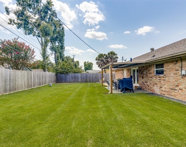10031 Timberoak Drive - Photo Thumbnail 22