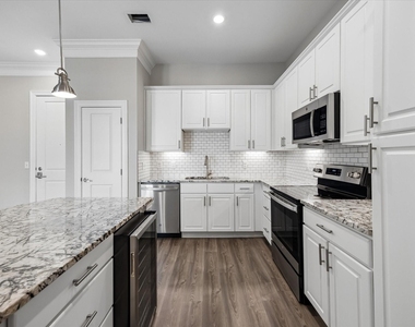 2111 Austin Street - Photo Thumbnail 1