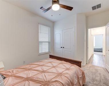 4922 Lucky Fawn Lane - Photo Thumbnail 8