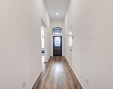 4922 Lucky Fawn Lane - Photo Thumbnail 4